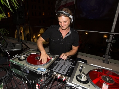 Corporate DJ